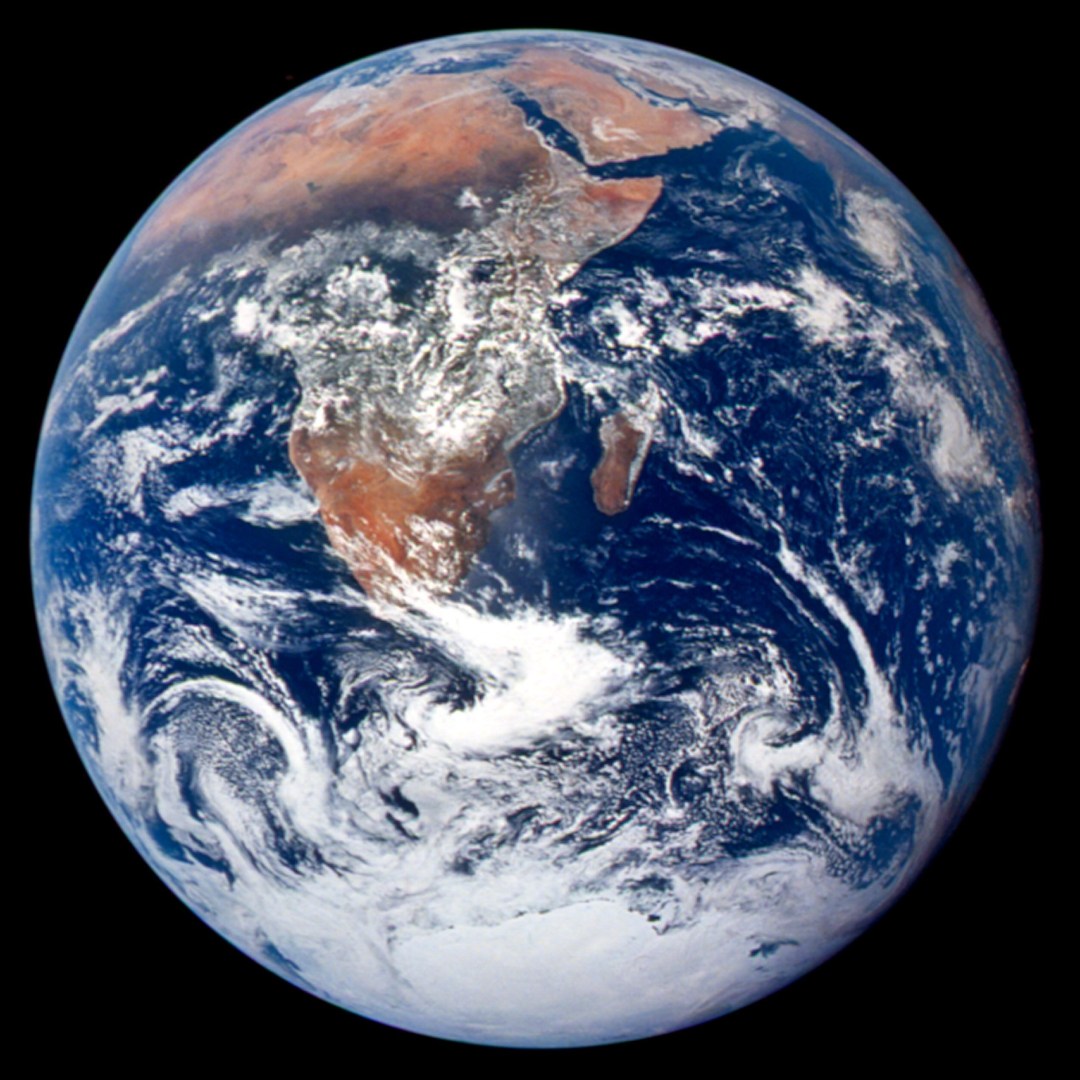 The-Blue-Marble-from-Apollo-17